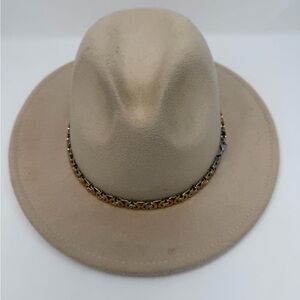 Beige Wide Brim Fedora Hat with Decorative Chain